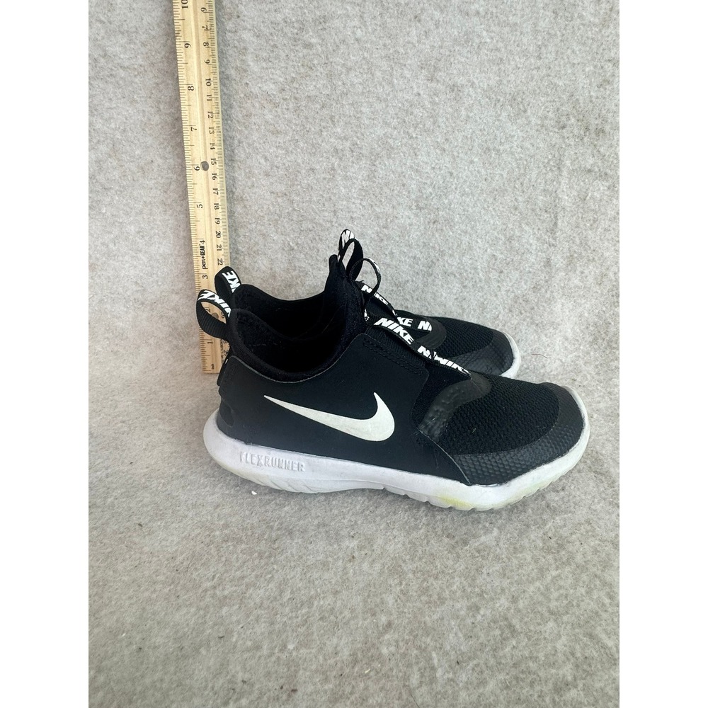 Nike Flex Runner Kids Shoes Black White Slip On‎ Athletic Sneakers 11.5C